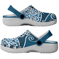 Aotearoa Maori Koru Curves Clogs Shoes Silver Ferns - Navy Blue
