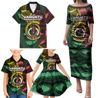Personalised Vanuatu Independence Day Family Matching Puletasi and Hawaiian Shirt Boar Tusk Warrior Tribal Floral Patterns DT05 - Polynesian Pride