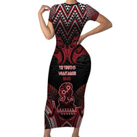 Personalised New Zealand Waitangi Day Family Matching Short Sleeve Bodycon Dress and Hawaiian Shirt Te Tiriti O Waitangi 1840 DT05 Mom's Dress Black - Polynesian Pride