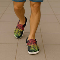 Hawaiian Manta Ray and Hammerhead Shark Tribal Tattoo Clogs Shoes with Polynesian Tribal Pattern Reggae Style LT03