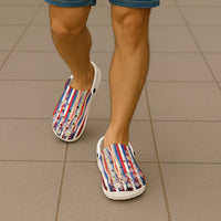 Hawaiian Polynesian Tribal Turtles Clogs Shoes with Lei and Flag Style