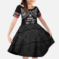 Aotearoa Toitu Te Tiriti Waitangi Family Matching Summer Maxi Dress and Hawaiian Shirt Proud To Be Maori LT01 Daughter's Dress Black - Polynesian Pride