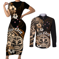 Aotearoa Kia Ora New Zealand Ta Moko Gold Version Couples Matching Short Sleeve Bodycon Dress and Long Sleeve Button Shirt LT01 Gold - Polynesian Pride
