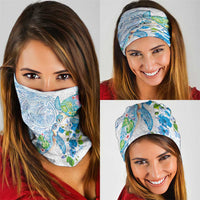 Hawaiian Couple Turtles Honi Neck Gaiter Polynesian Art Motifs and Hibiscus White Blue Color - Polynesian Pride