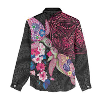 Hawaiian Couple Turtles Honi Women Casual Shirt Polynesian Art Motifs and Hibiscus Black Red Color LT03 - Polynesian Pride