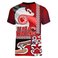 Maori Waitangi Women V Neck T Shirt Hei-tiki Koru with Tino Rangatiratanga Maori Flag LT03 - Polynesian Pride