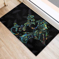 New Zealand Gecko Maori Art Tattoo Rubber Doormat Silver Fern and Paua Shell Mode