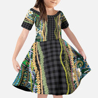 Hawaiian Art Flower Tribal with Lei Family Matching Long Sleeve Bodycon Dress and Hawaiian Shirt Palaka Pattern Black Color LT03 Daughter's Dress Black - Polynesian Pride