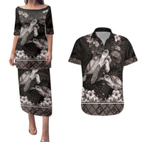 Hawaiian Lei Turtle and Plumeria Couples Matching Puletasi and Hawaiian Shirt Polynerian Art Tattoo-Grayscale Mode LT03 Black - Polynesian Pride
