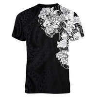 Hawaiian and Japanese Together Women V-Neck T-Shirt Japanese Koi Fish Tattoo and Kakau Pattern Black Color