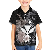 Hawaiian Whale and Kanaka Maoli Symbol Family Matching Puletasi and Hawaiian Shirt Hibiscus with Hawaii Map and Polynesian Tattoo Grayscale Color LT03 Son's Shirt Black - Polynesian Pride