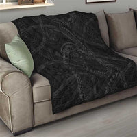 Hawaiian Kakau Art and Hisbiscus Tattoo Quilt Tribal Pattern-Black Gradient Style - Polynesian Pride