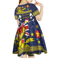 Niue Monuina e Kilisimasi Kid Short Sleeve Dress Christmas Uga - Niue Map and Emblem with Hiapo Art Pattern