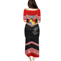 Tonga Puletasi Tonga Coat of Arms with Seamless Tapa Ngatu Pattern LT03 - Polynesian Pride