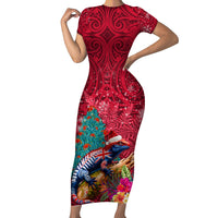 New Zealand Tuatara Christmas Family Matching Short Sleeve Bodycon Dress and Hawaiian Shirt Silver Fern and Xmas Pohutukawa Tree Red Color LT03 Mom's Dress Red - Polynesian Pride