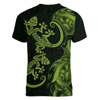 New Zealand Gecko Maori Art Tattoo Women V-Neck T-Shirt