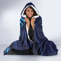 New Zealand Connecting with Seas Hooded Blanket Maori Tribal and Sea Animals Tattoo - Sea Texture Glass Style LT03 - Polynesian Pride