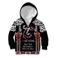 Aotearoa Toitu Te Tiriti-Maori Taniwha Kid Hoodie Toitu Te Whenua Toitu Te Reo Maori LT03 Zip Hoodie Black - Polynesian Pride