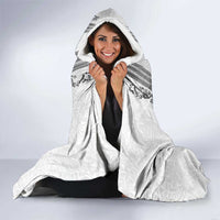 Philippines Barong Style Hooded Blanket with Polynesian Art and Leaf Motif Black-White Color
