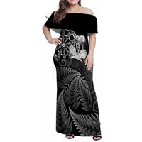 Personalised New Zealand Aotearoa Darts Masters Family Matching Off Shoulder Maxi Dress and Hawaiian Shirt Silver Fern and Maori Spirit LT03 Mom's Dress Black - Polynesian Pride