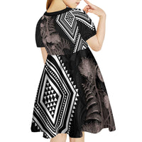 Aotearoa Tukutuku Motif Kid Short Sleeve Dress Pohutukawa and Fern Leaves Grayscale Color