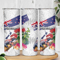 New Zealand Christmas Skinny Tumbler Meri Kirihimete-Tuatara and Pohutukawa White Color LT03 - Polynesian Pride