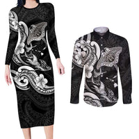 Hawaiian Manta Rays Couples Matching Long Sleeve Bodycon Dress and Long Sleeve Button Shirt Tribal Hibiscus Polynesian Tattoos Black Color LT03 Black - Polynesian Pride