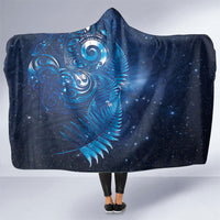 Aotearoa New Zealand New Year Hooded Blanket Tribal Koru Tattoo Blue Galaxy Maori Silver Fern LT03 One Size Blue - Polynesian Pride