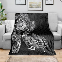 Aotearoa Moko Tribal Tattoo Blanket New Zealand Maori Penguin and Fantail Black Color LT03 - Polynesian Pride