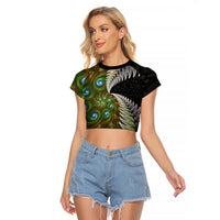 New Zealand Raglan Cropped T Shirt Koru Abstract Art and Silver Fern Maori Pattern LT03 Female Green - Polynesian Pride