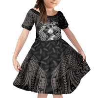 Custom New Zealand Women's Day Family Matching Off Shoulder Maxi Dress and Hawaiian Shirt Maori Tribal Girl and Silver Fern Pattern LT03 Daughter's Dress Black - Polynesian Pride