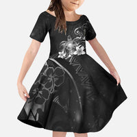 Hawaii Honu Family Matching Summer Maxi Dress and Hawaiian Shirt Polynesian Curves Plumeria Grayscale LT05 Daughter's Dress Black - Polynesian Pride