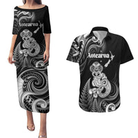 Personalised New Zealand Maori Taniwha Couples Matching Puletasi and Hawaiian Shirt Silver Fern Black Version LT05 Black - Polynesian Pride