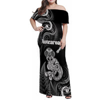 Personalised New Zealand Maori Taniwha Family Matching Off Shoulder Maxi Dress and Hawaiian Shirt Silver Fern Black Version LT05 Mom's Dress Black - Polynesian Pride