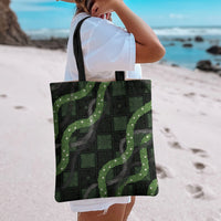 Hawaiian Quilt Tote Bag Pele Hair Hinahina Lei Black Version LT05 - Polynesian Pride