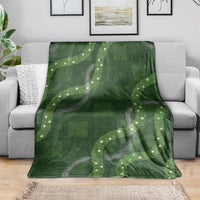 Hawaiian Quilt Blanket Pele Hair Hinahina Lei Green Version