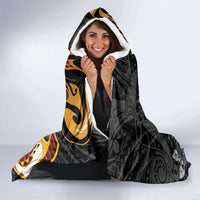 Personalised Papua New Guinea Hooded Blanket Happy Independence Day LT05 - Polynesian Pride
