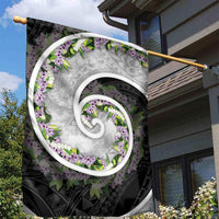 Piko Hawaii Garden Flag Polynesian Pattern With Maile Pikake Honohono Lei