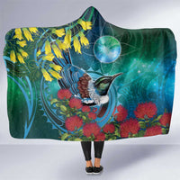 New Zealand Tui Bird Hooded Blanket Maori Koru With Pohutukawa Galaxy Style - Polynesian Pride