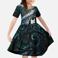 New Zealand Aotearoa Family Matching Tank Maxi Dress and Hawaiian Shirt Maori Hei Rehua Paua Shell Glitter Green LT05 Daughter's Dress Green - Polynesian Pride