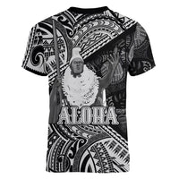 Hawaii King Kamehameha Women V-Neck T-Shirt With Hawaiian Ipu Motifs Black Version