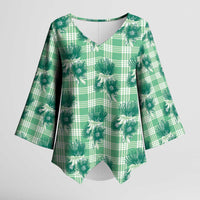 Green Palaka Hawaii Kimono Sleeve Blouse Hawaiian Lehua Blossoms