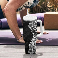 Polynesian Women's Day Tumbler With Handle Black Hibiscus Flowers With Polynesian Pattern