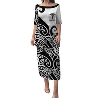 Personalised New Zealand Nurse Family Matching Puletasi and Hawaiian Shirt Maori Koru Black Version LT05 Mom's Dress Black - Polynesian Pride