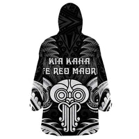 New Zealand Te Reo Maori Wearable Blanket Hoodie Korero Maori Ai Au LT05 - Polynesian Pride