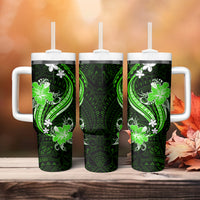 Green Polynesian Pattern With Tropical Flowers Tumbler With Handle