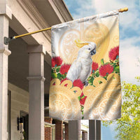 New Zealand Aotearoa Cockatoo Garden Flag Maori Pattern With Pohutukawa Flowers