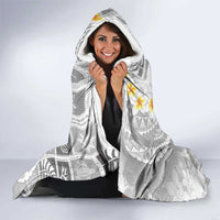 Tonga Christmas Hooded Blanket Kilisimasi Fiefia Retro Style White LT05 - Polynesian Pride