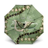 Hawaii Molokai Island Flowers Lei Umbrella Kukui Nut Mossy Green