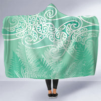 Aotearoa Maori Koru Curves Hooded Blanket Silver Ferns - Mint